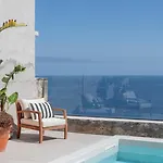 The Boat House Sea Front And Private Pool Villa *