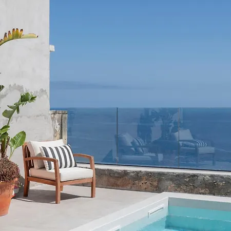 The Boat House Sea Front And Private Pool Vila *