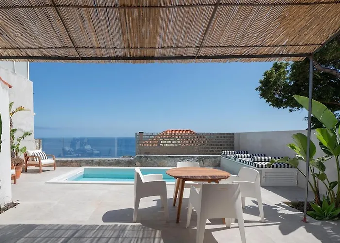 The Boat House Sea Front And Private Pool Βίλα