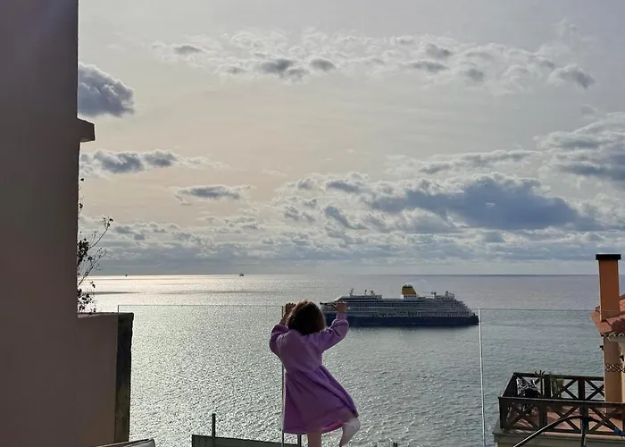 The Boat House Sea Front And Private Pool Βίλα