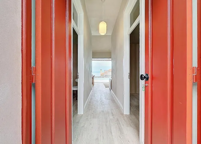 The Boat House Sea Front And Private Pool Βίλα