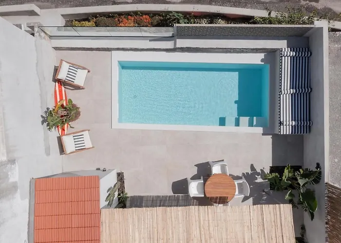 The Boat House Sea Front And Private Pool * Funchal (Madeira)